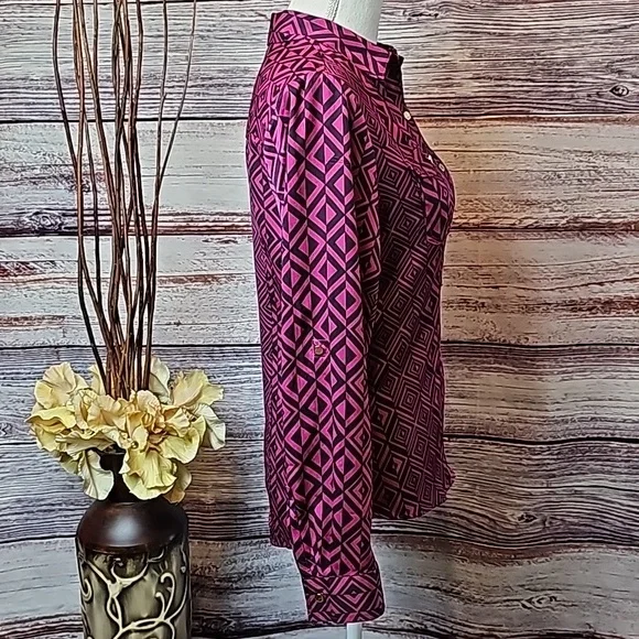 NEW DANA BUCHMAN CRANBERRY & BLACK LONG ROLL TAB SLEEVE BUTTON UP BLOUSE - Picture 7 of 16